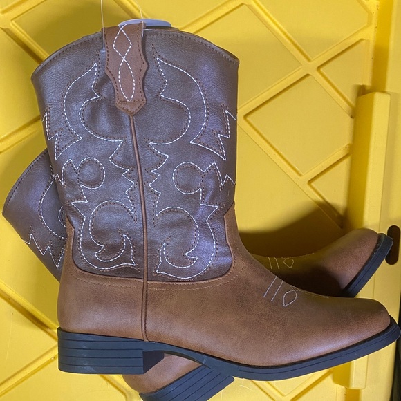 wonder nation Other - Wonder Nation Brown Western Boots Big kid Boys 6 Cowboy Boots
